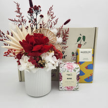 Load image into Gallery viewer, Love Red Dried Floral Arrangement Gift Box