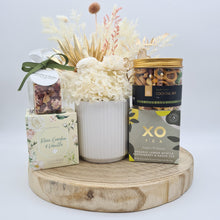 Load image into Gallery viewer, White Dried Floral Gift Hamper - Sydney Only
