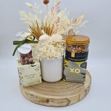 Load image into Gallery viewer, White Dried Floral Gift Hamper - Sydney Only
