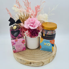 Load image into Gallery viewer, Pink Dried Floral Gift Hamper - Sydney Only

