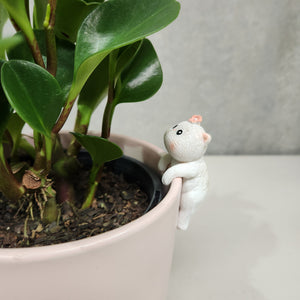 cat plant pot hanger White Cat Pot Hanger 3cm – Cheeky Plant Co