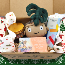 Load image into Gallery viewer, Christmas - Treat Yourself Gift Box
