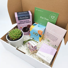 Load image into Gallery viewer, Bridesmaid - Succulent Hamper Gift Box
